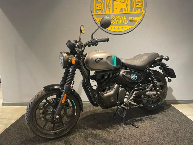 Carro Royal Enfield Hunter 350 2024 Dapper