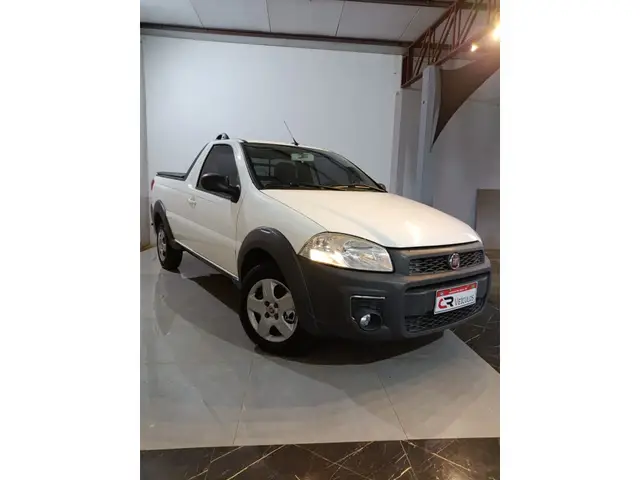 Carro Fiat Strada 2017 Hard Working 1.4 (Flex) (Cabine Simples)