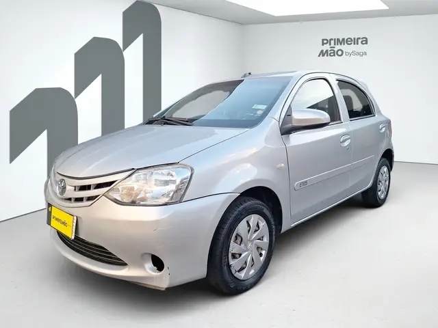 Carro Toyota Etios 2017 X 1.3 (Flex)