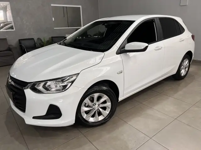Carro Chevrolet Onix 2023 LT 1.0