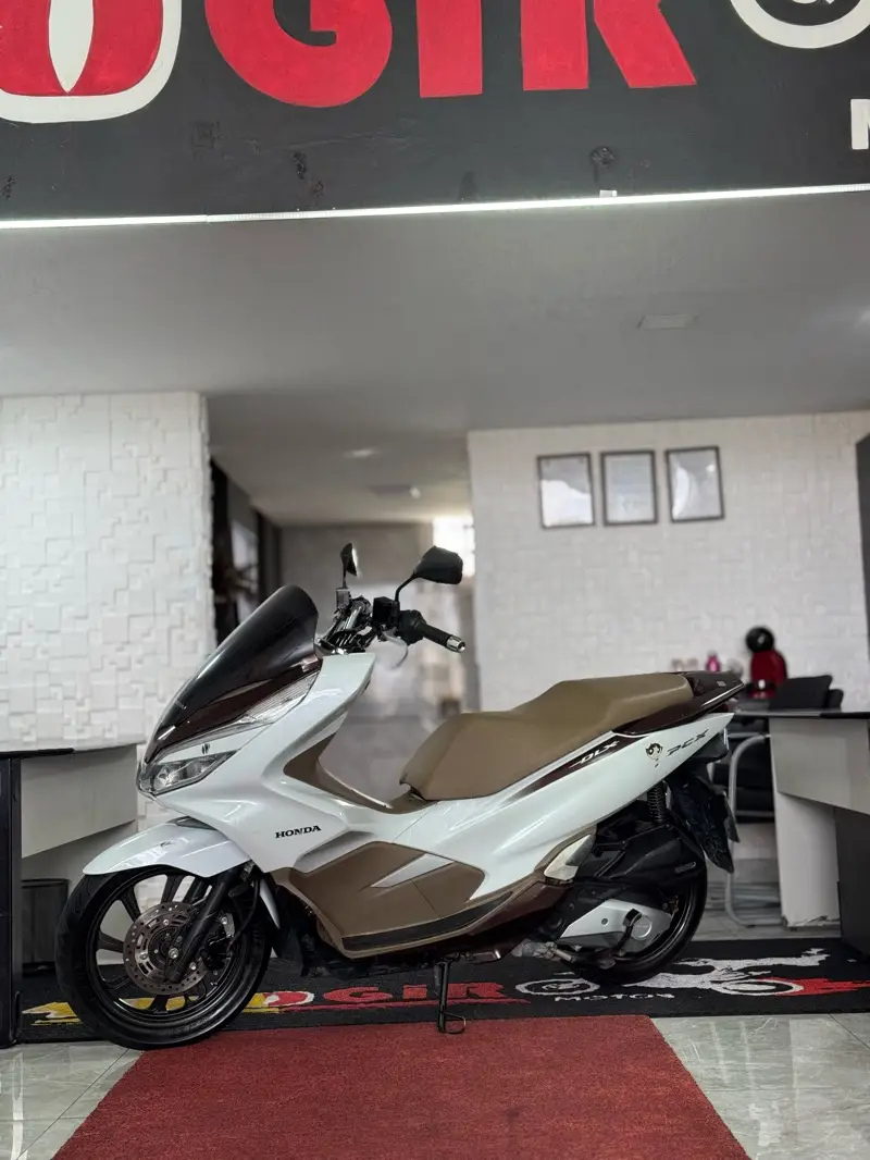 Honda PCX 150 DLX