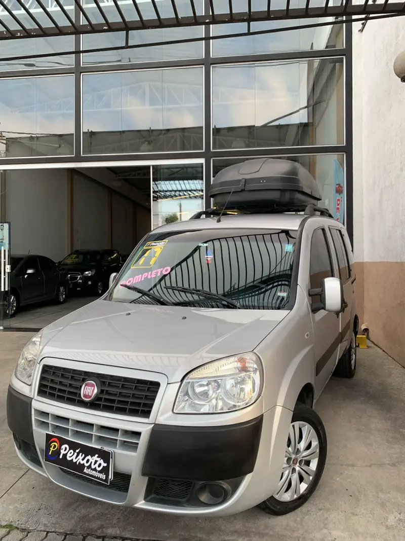 Fiat Doblò Essence 1.8 7L (Flex)