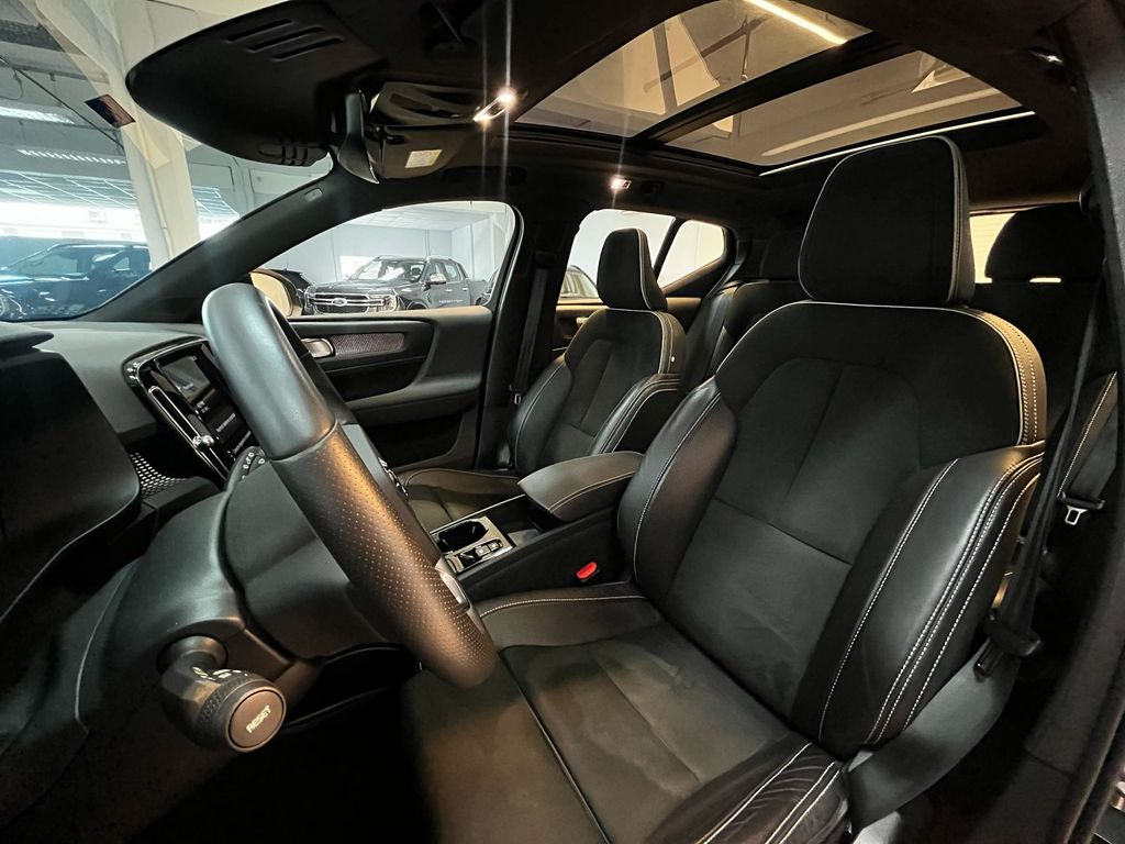 XC40 1.5 T5 Hybrid R-Design AWD