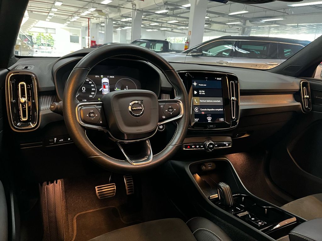 XC40 1.5 T5 Hybrid R-Design AWD