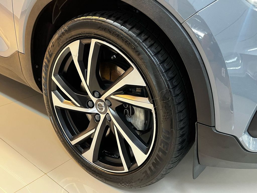 XC40 1.5 T5 Hybrid R-Design AWD