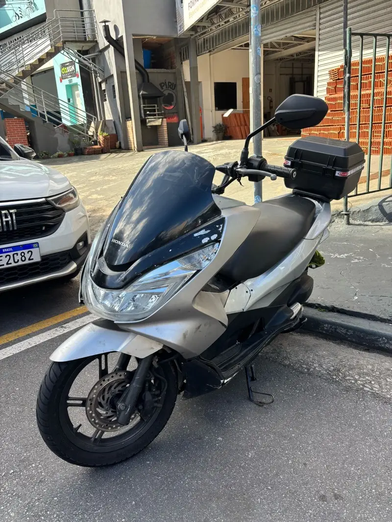 Honda PCX 150 DLX