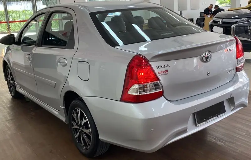 Toyota Etios Sedan Platinum 1.5 (Aut) (Flex)