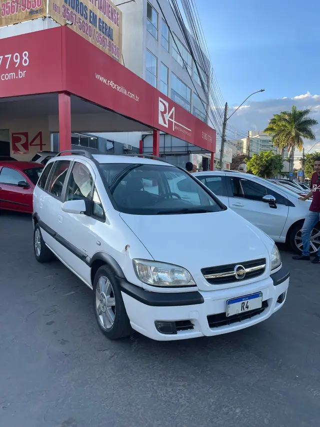 Carro Chevrolet Zafira 2011 Elite 2.0 (Flex)