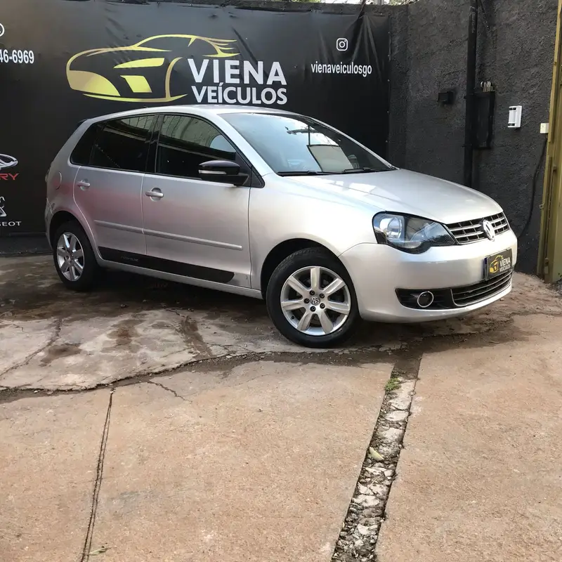 Volkswagen Polo Hatch. Sportline 1.6 8V I-Motion (Aut) (Flex)