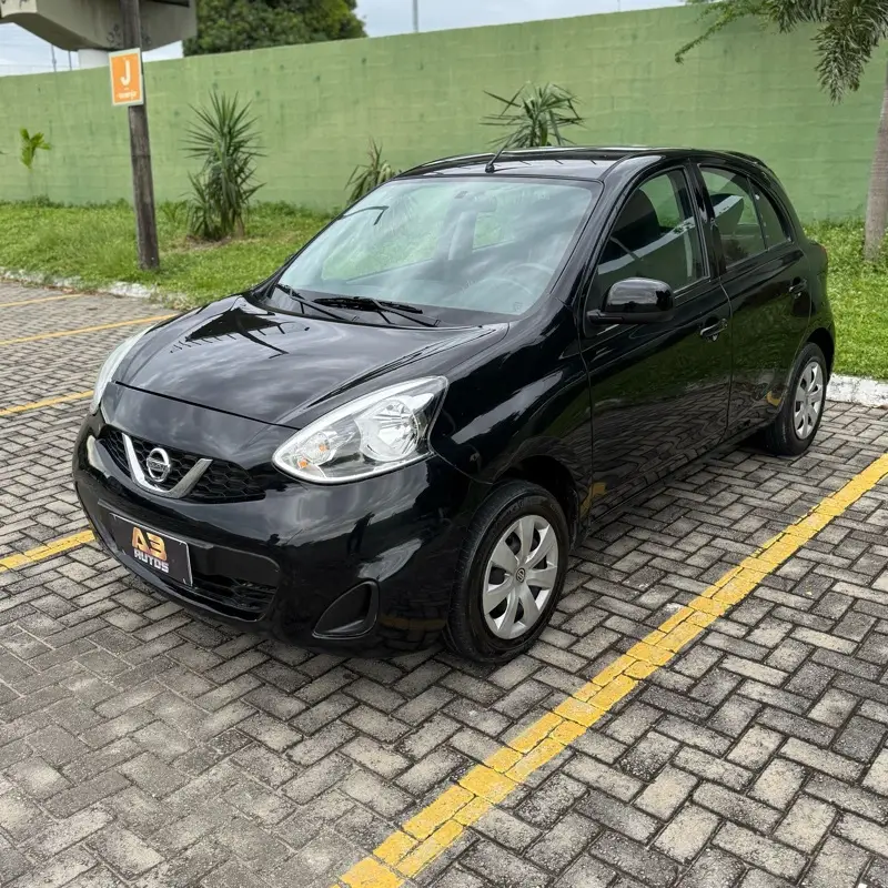 Nissan March 1.0 12V S (Flex)