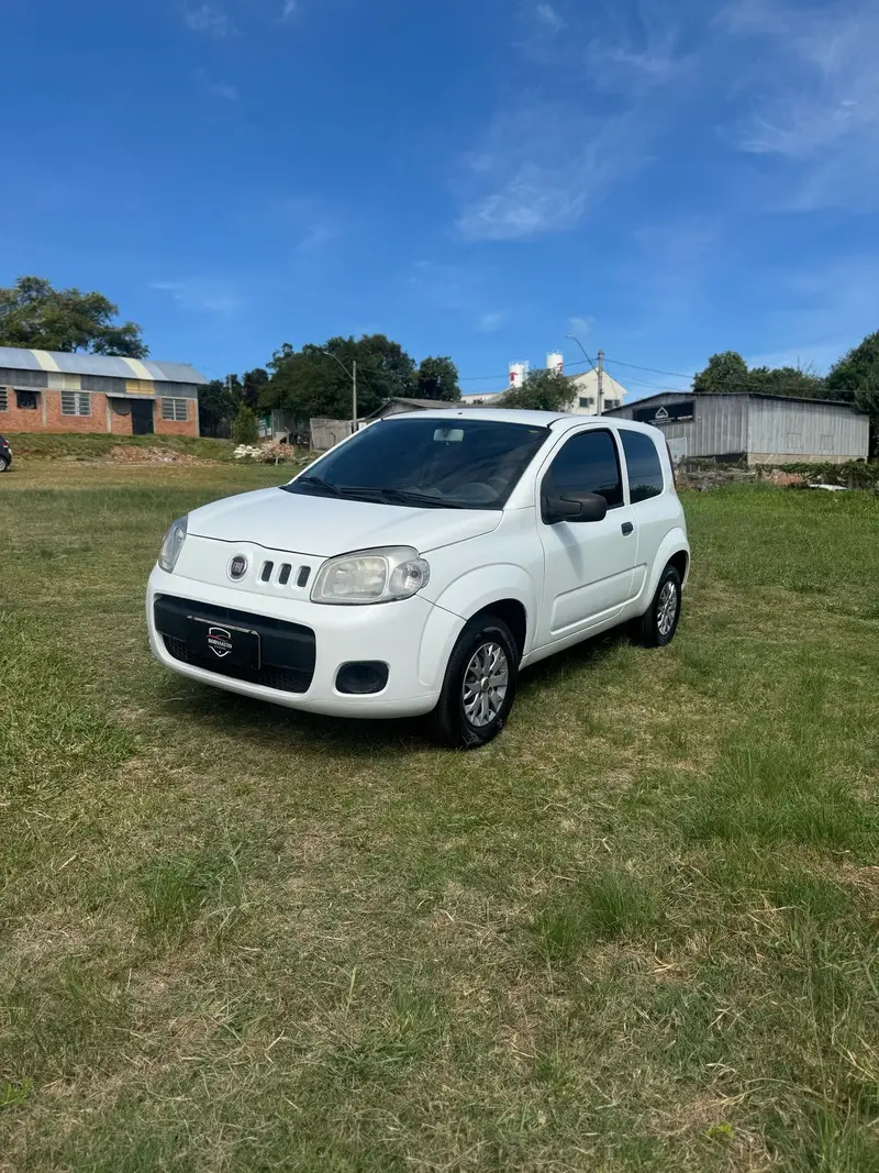 Fiat Uno Vivace 1.0 8V (Flex) 2p