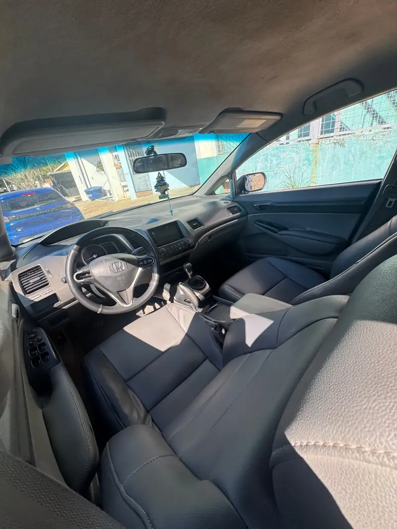 Honda Civic New  LXS 1.8 16V (Flex)