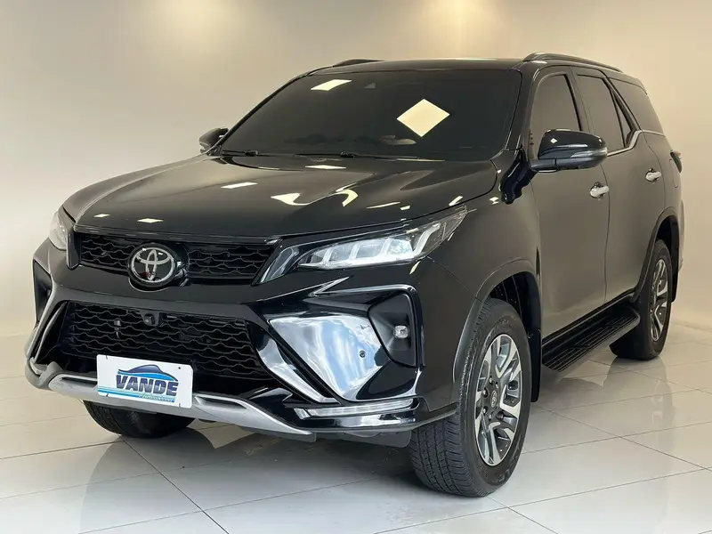 Toyota SW4 Diamond  2.8 turbodiesel 7L 4x4 (Aut)