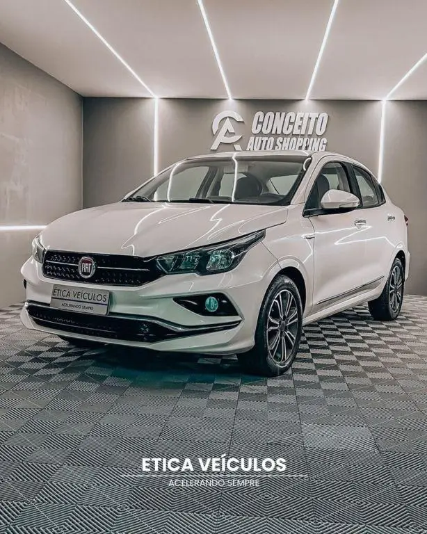 Fiat Cronos 1.8 Precision E.Torq AT6 (Flex)
