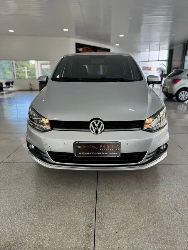 Carro Volkswagen Fox 2016 1.6 MSI Rock in Rio (Flex)