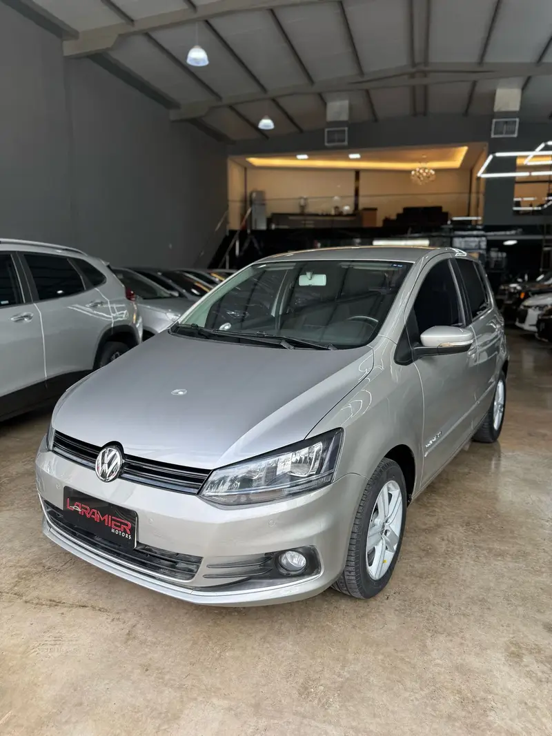 Volkswagen Fox Comfortline 1.0 TEC (Flex)
