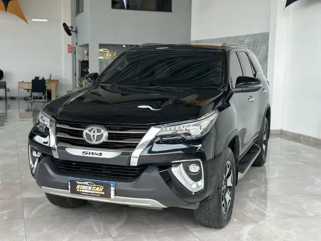 Carro Toyota SW4 2020 2.8 TDI SRX Diamond 7L 4x4 (Aut)