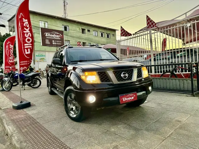 Carro Nissan Frontier 2012 SE Attack 2.5 4X4 (Cab.Dupla)