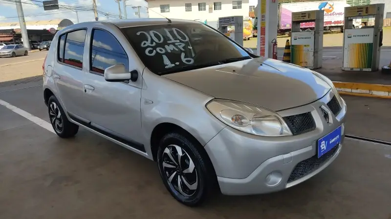 Renault Expression 1.6 8V (flex)
