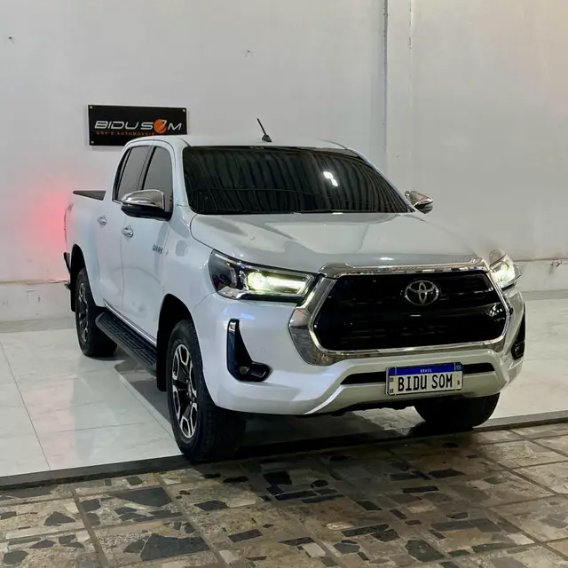 Carro Toyota Hilux Cabine Dupla 2024 SRX Plus 4x4 2.8 Diesel