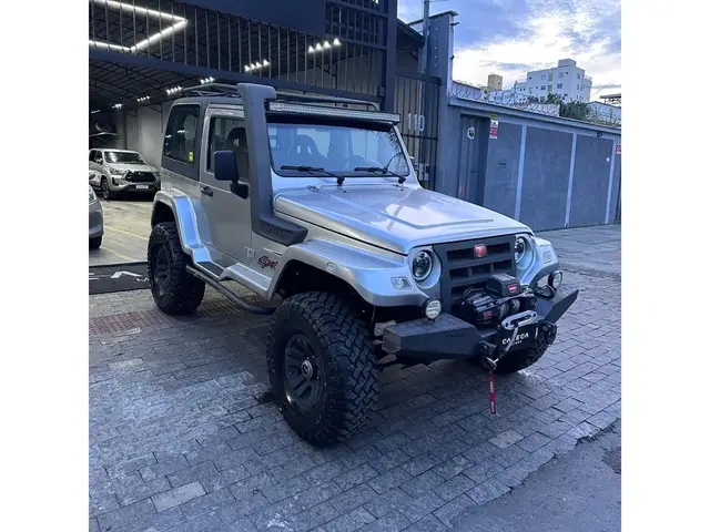 Carro Troller T4 2011 4X4 3.0