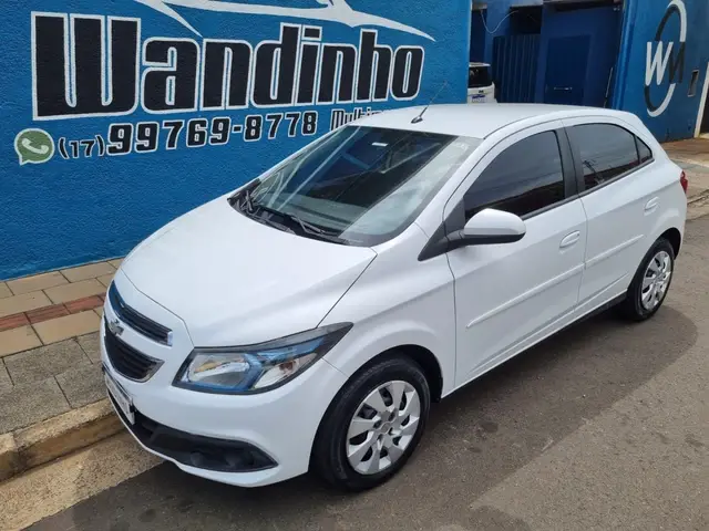 Carro Chevrolet Onix 2014 1.4 LT SPE/4
