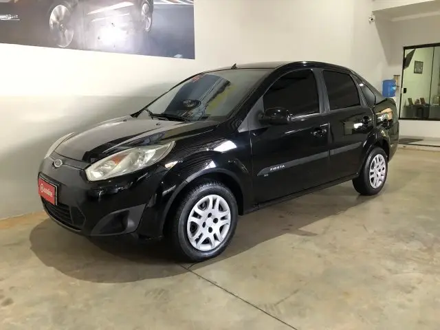 Carro Ford Fiesta Sedan 2014 SE 1.6 Rocam (Flex)