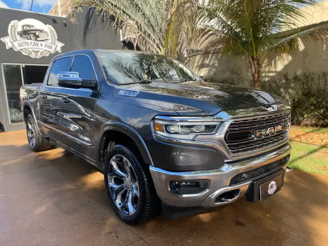 Carro RAM 1500 2023 Limited 5.7