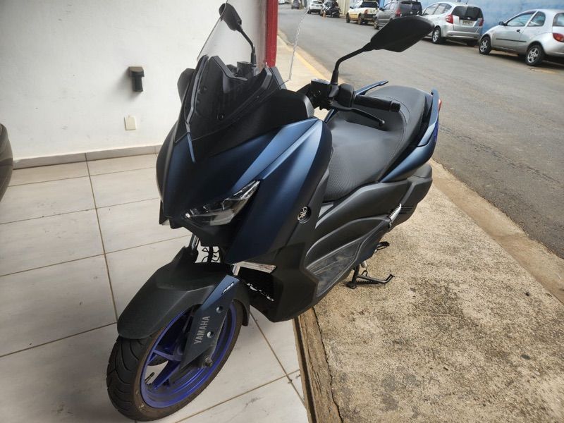 Yamaha XMax