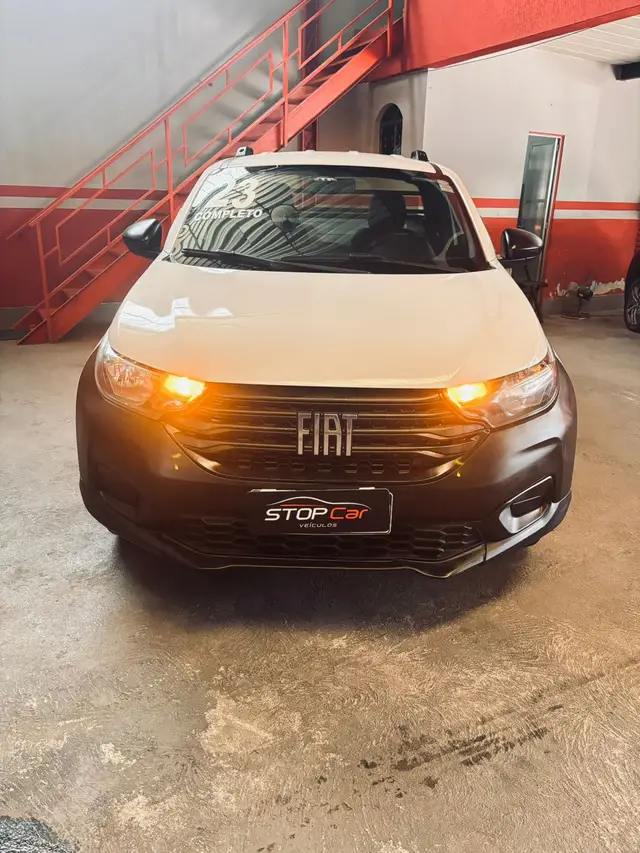 Carro Fiat Strada 2023 Endurance 1.4 Cabine Plus (Flex)