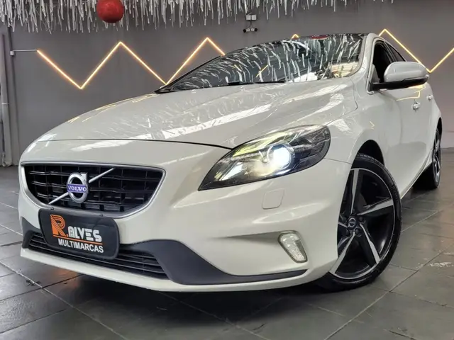Carro Volvo V40 2016 2.0 T5 R-Design