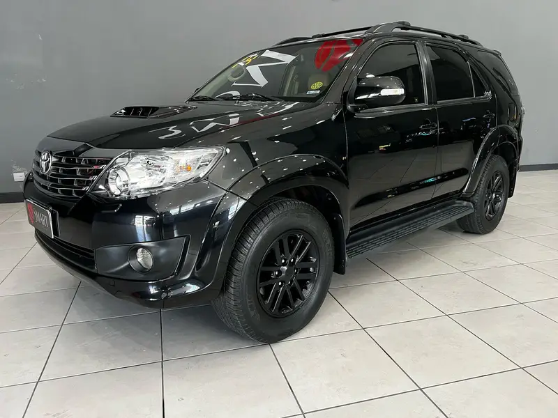 Toyota Hilux SW4 3.0 TDI 4x4 SRV 5L