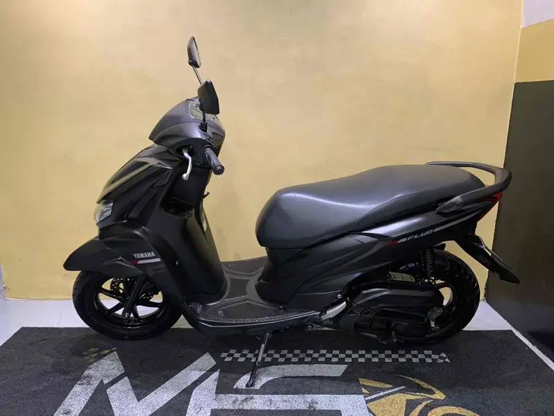 Yamaha Fluo ABS