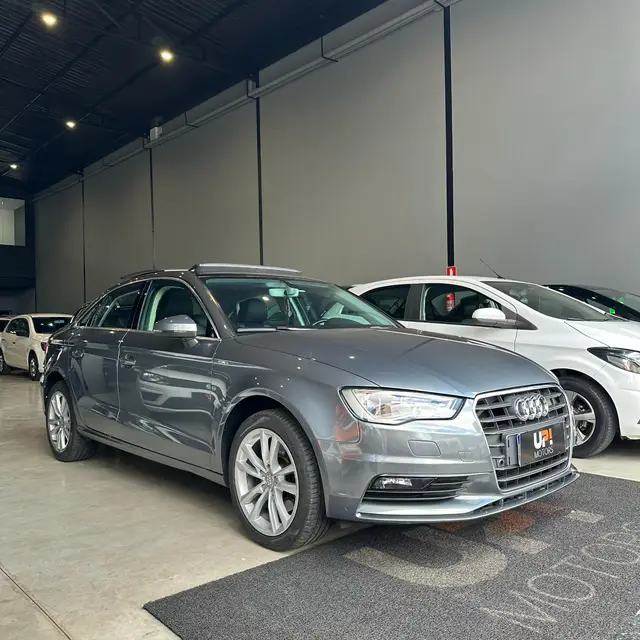 Carro Audi A3 2016 2.0 TFSI Ambition S Tronic