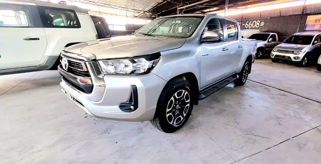 Carro Toyota Hilux Cabine Dupla 2023 SRV 4x4 2.8 Diesel