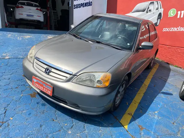 Carro Honda Civic 2003 Sedan LX 1.7 16V
