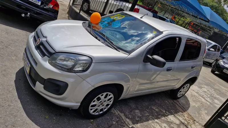 Fiat Attractive 1.0 8V (Flex) 4p