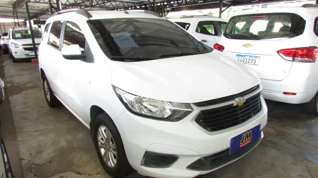 Carro Chevrolet Spin 2023 LT 1.8 (Aut.)