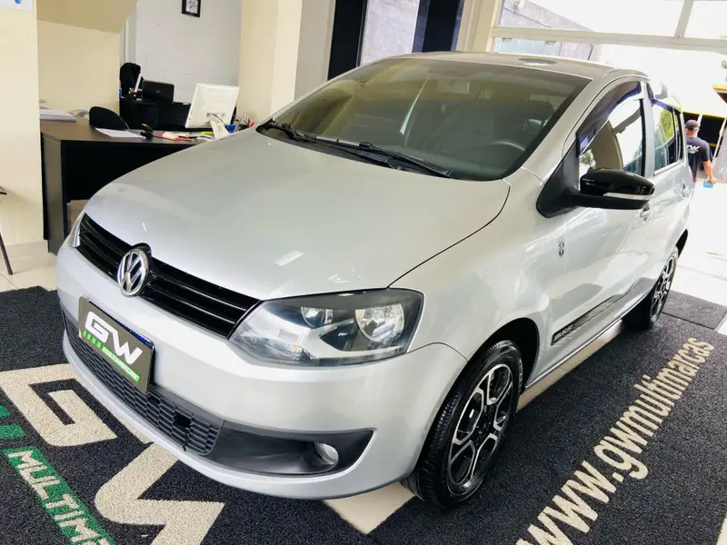 Volkswagen Fox 1.0 TEC Seleção (Flex)