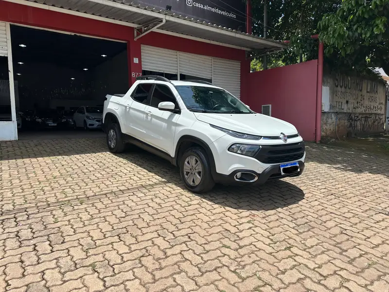 Fiat Toro Freedom 1.8 AT6 4x2 (Flex)