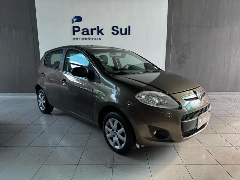 Fiat Palio Attractive 1.0 8V (Flex)