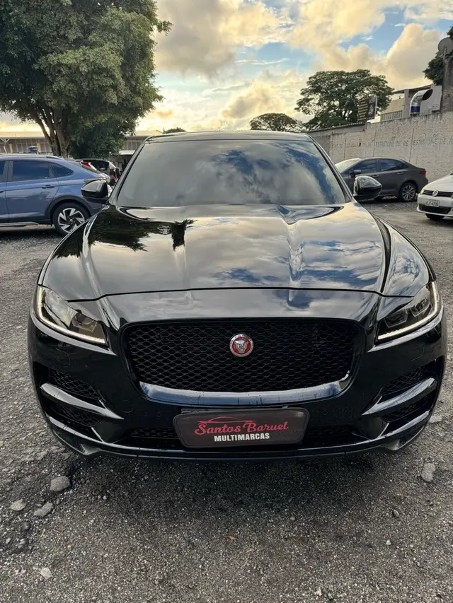 Carro Jaguar F-Pace 2017 2.0D Prestige 4WD