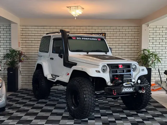 Carro Troller T4 2010 4x4 3.0 TB Int. Cap. Rígida Diesel
