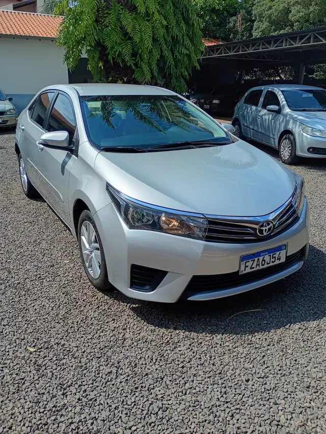 Carro Toyota Corolla 2016 1.8 GLi (Aut.)