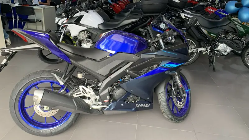 Yamaha YZF R15 ABS