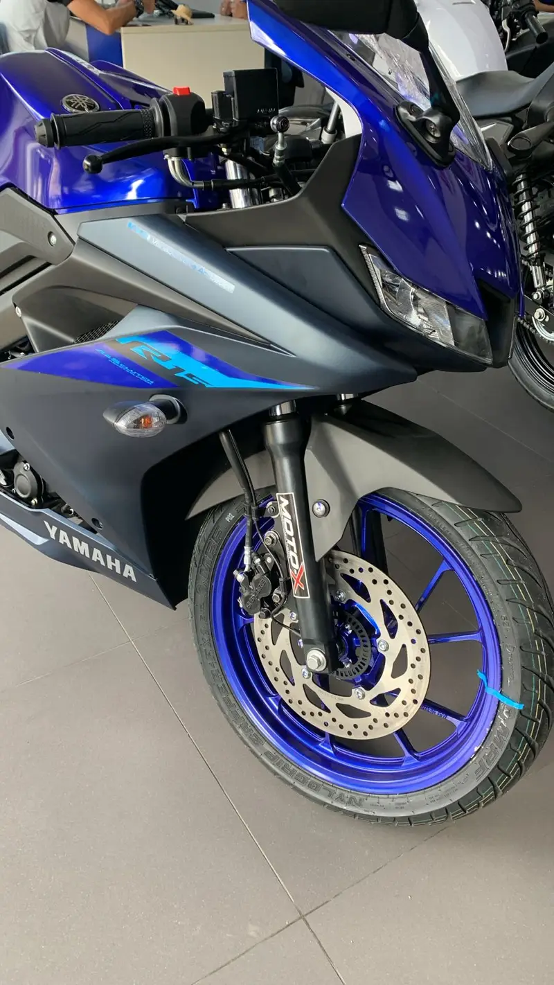 Yamaha YZF R15 ABS