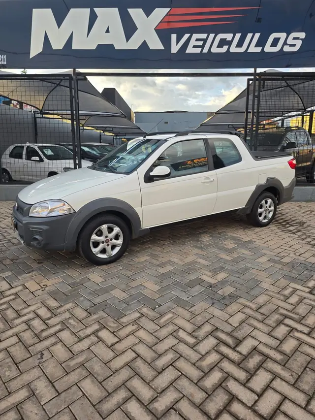 Carro Fiat Strada 2018 Hard Working 1.4 (Flex) (Cabine Dupla)