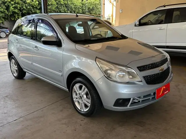 Carro Chevrolet Agile 2011 LTZ 1.4 8V (Flex)