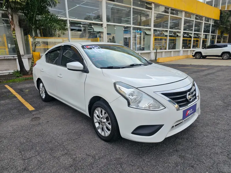 Nissan Versa 1.6 16V SL FlexStart (Flex)