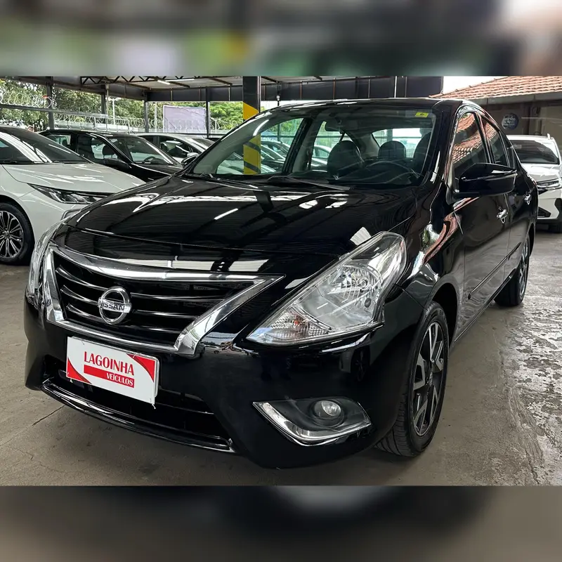 Nissan Versa 1.6 16V Unique (Flex)